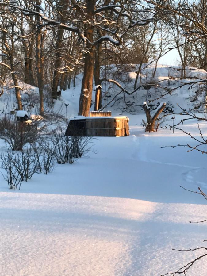 Kroksta Gard Balinge Экстерьер фото